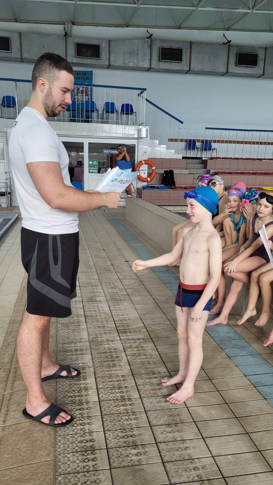 Zdjęcie: ZAKOŃCZENIE KURSU NAUKI PŁYWANIA