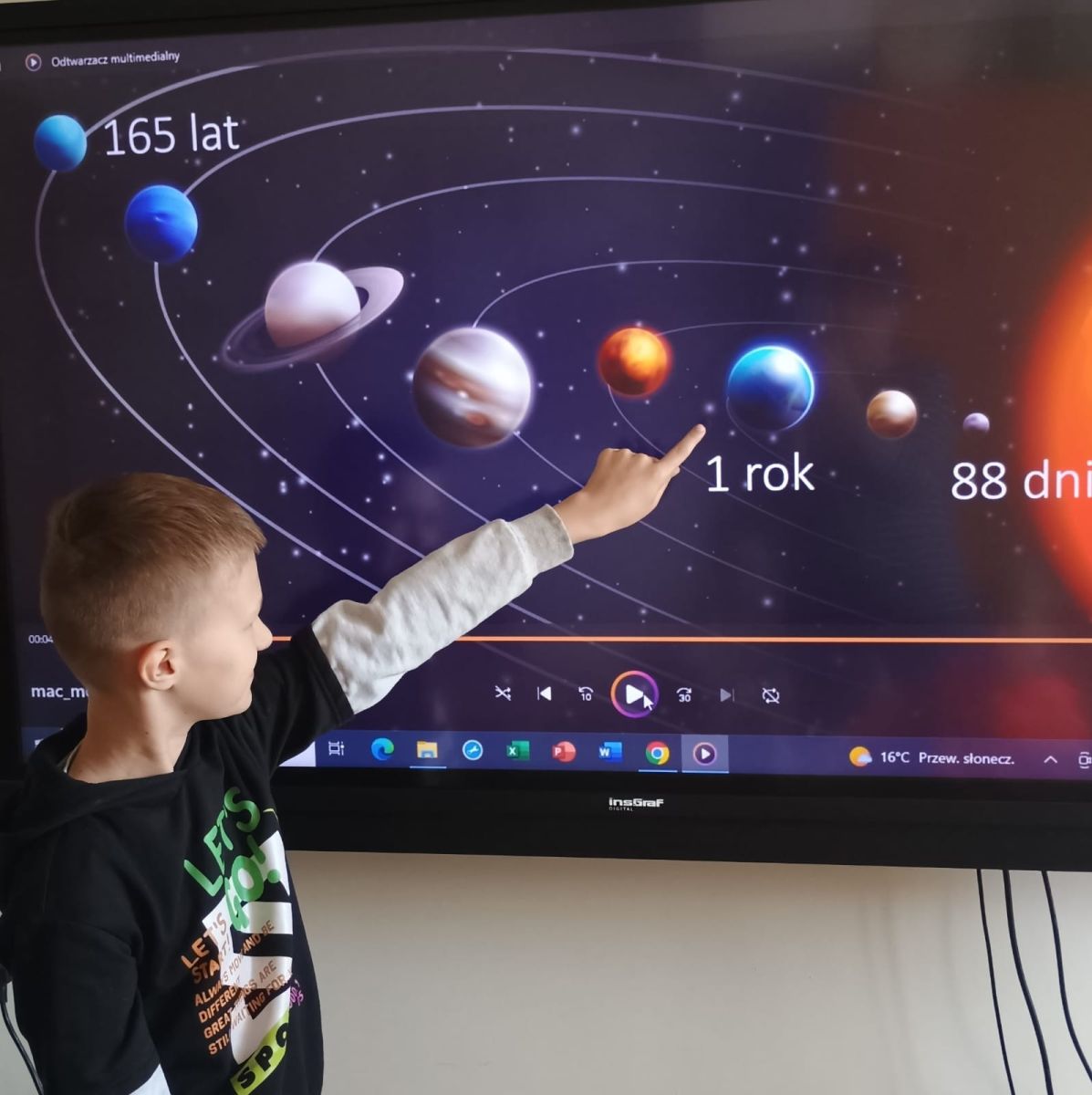 Zdjęcie: MATEMATYKA W KOSMOSIE